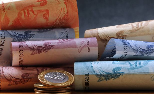 Economia brasileira tem momento de alívio após três anos de crise